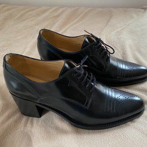 The Office of Miss Angela Scott Miss Button Oxfords